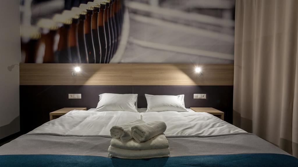 Hotel Ren & Restauracja Browar Kociewski Starogard Gdański Oda fotoğraf